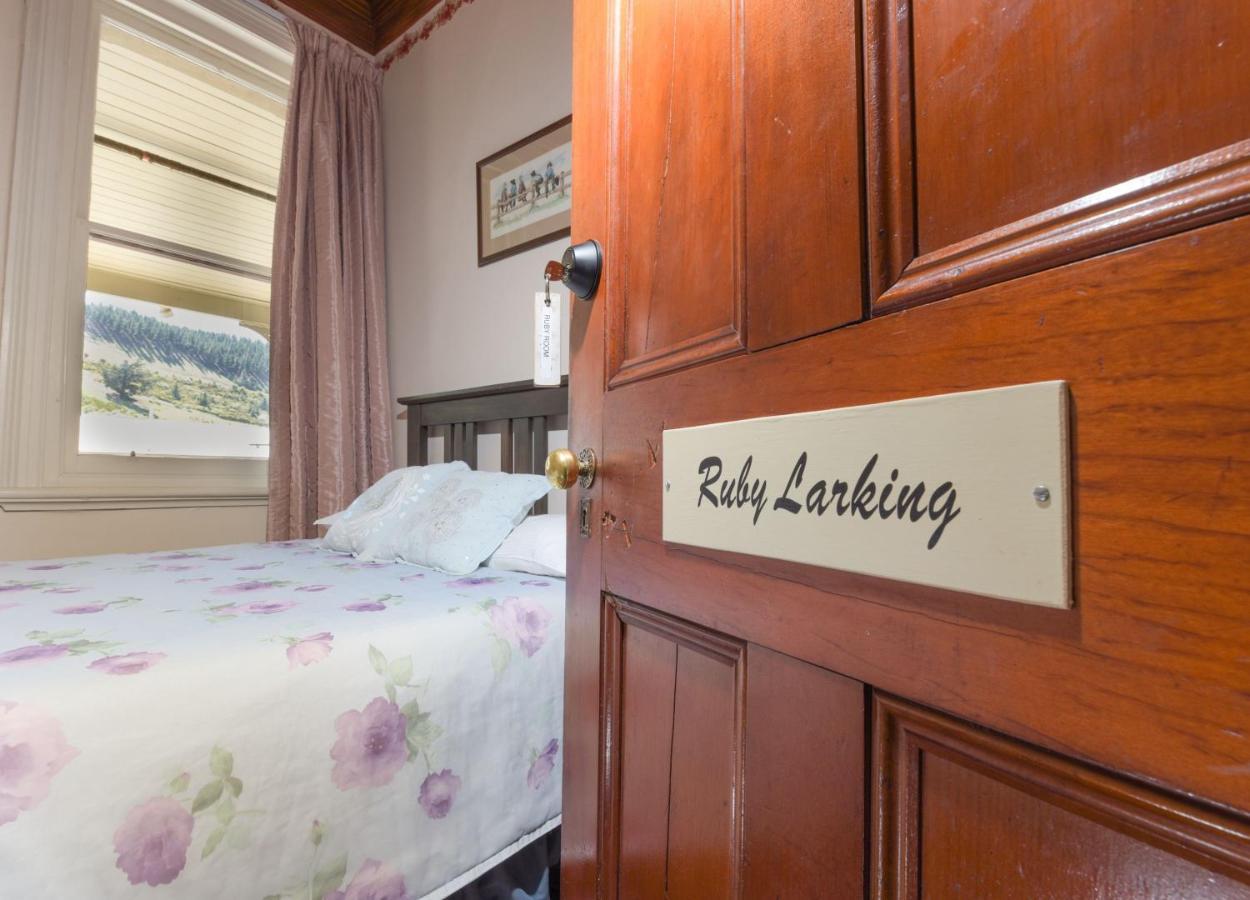 Dunstan House Motel ไคลด์ ภายนอก รูปภาพ